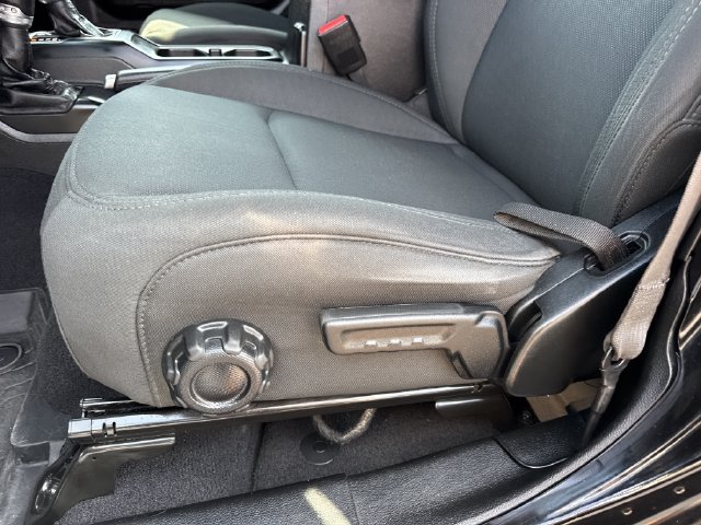 Used 2021 Jeep Gladiator Sport AWD/4WD image 32