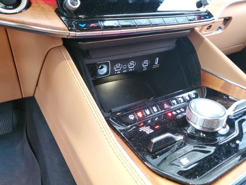 Certified 2022 Jeep Grand Wagoneer Series III w/ Rear Seat Video Group 1 image 20