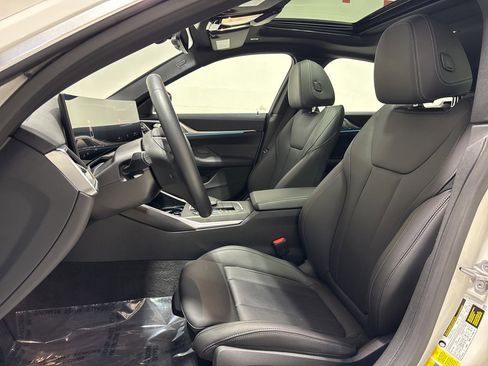 Used 2023 BMW i4 eDrive40 w/ Premium Package image 14