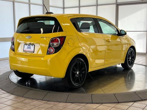 Used 2015 Chevrolet Sonic LT w/ LT Promotional Package FWD image 7