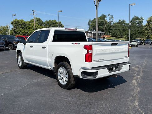 Used 2022 Chevrolet Silverado 1500 Custom AWD/4WD image 3