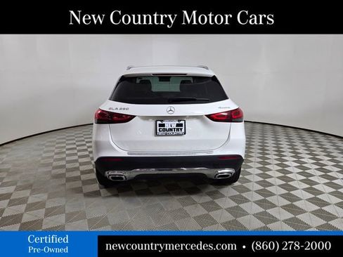 Certified 2022 Mercedes-Benz GLA 250 4MATIC image 4