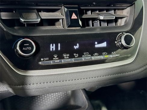 Certified 2020 Toyota Corolla SE image 15