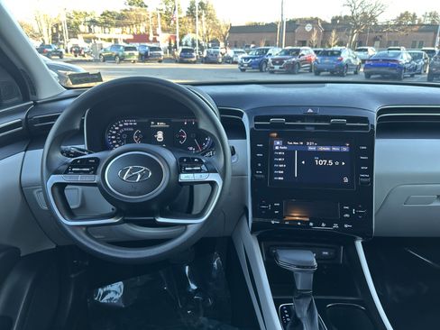 Certified 2024 Hyundai Tucson SEL image 11