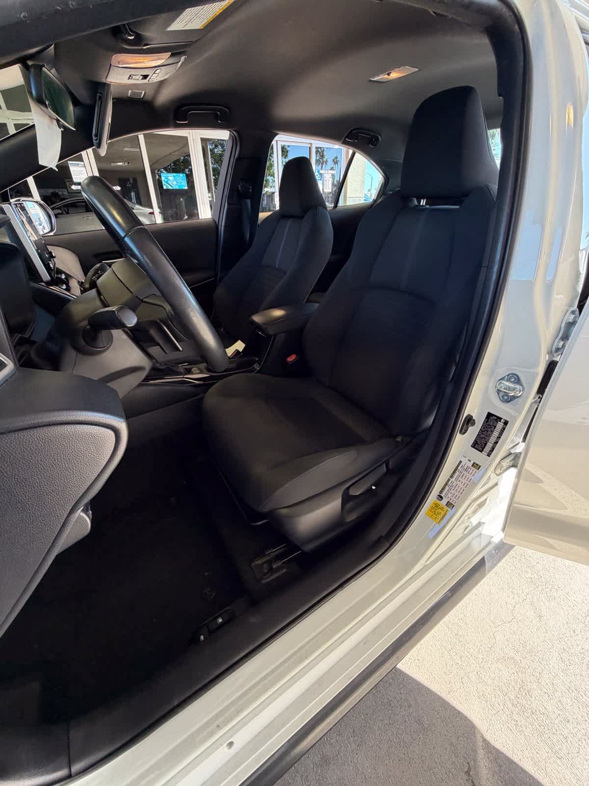 Used 2021 Toyota Corolla SE w/ Carpet Mat Package (TMS) FWD image 14