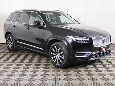 Used 2024 Volvo XC90 B6 Plus w/ Protection Package Premier AWD/4WD image 2
