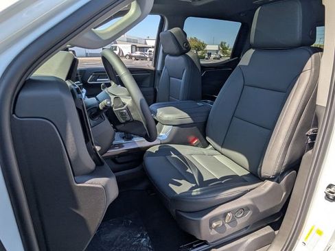 New 2026 Chevrolet Silverado 1500 RST w/ Redline Edition AWD/4WD image 4
