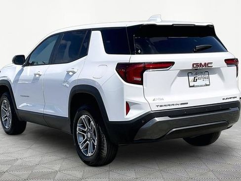 Used 2025 GMC Terrain Elevation AWD/4WD image 4