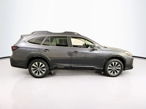 Used 2023 Subaru Outback Limited AWD/4WD image 4