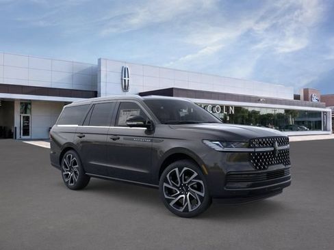 New 2026 Lincoln Navigator Black Label AWD/4WD image 7