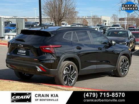 Used 2025 Chevrolet Trax RS image 8