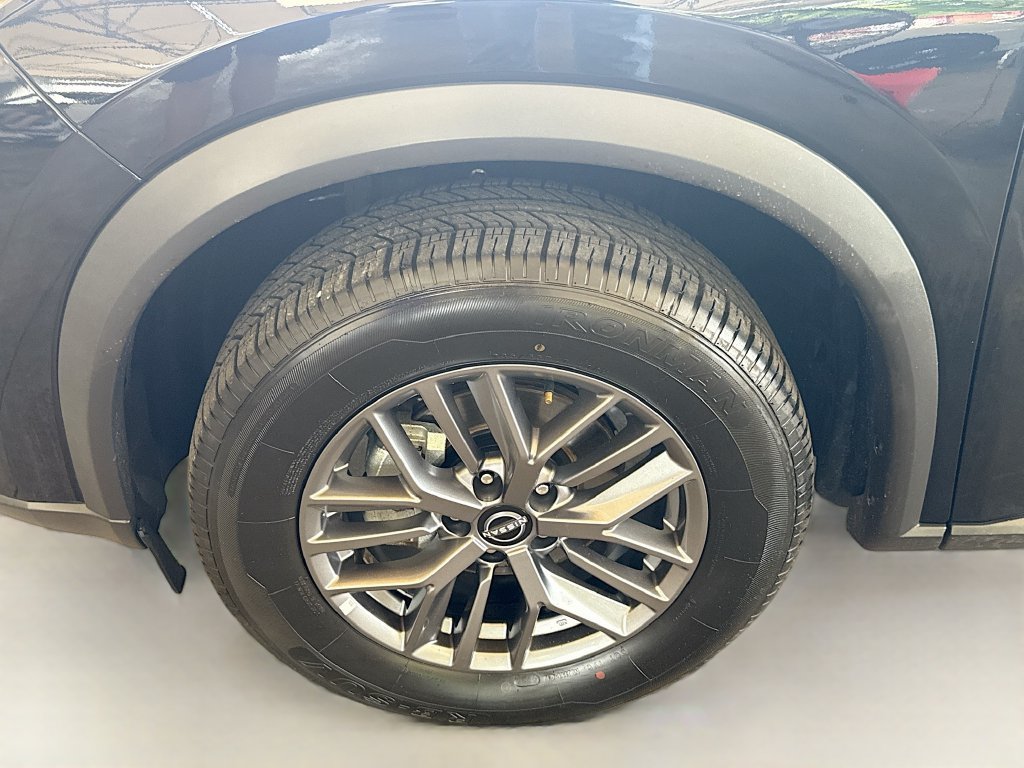 Used 2024 Nissan Rogue S AWD/4WD image 36