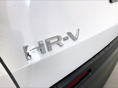 New 2026 Honda HR-V LX image 17