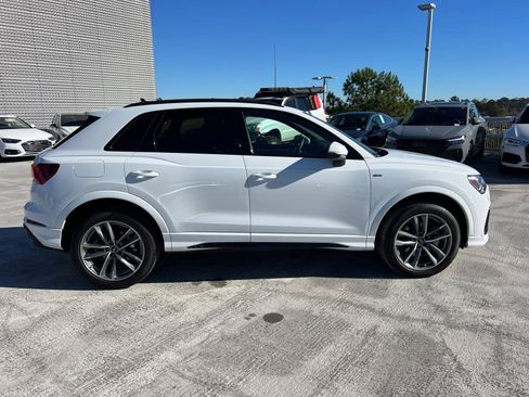 Used 2025 Audi Q3 2.0T Premium w/ Convenience Package image 4