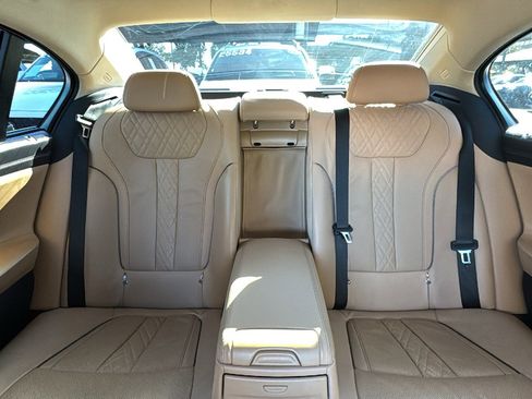 Used 2017 BMW 750i 750i image 31