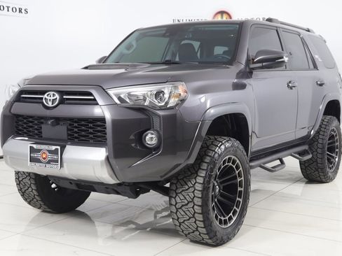 Used 2022 Toyota 4Runner TRD Off-Road Premium image 5