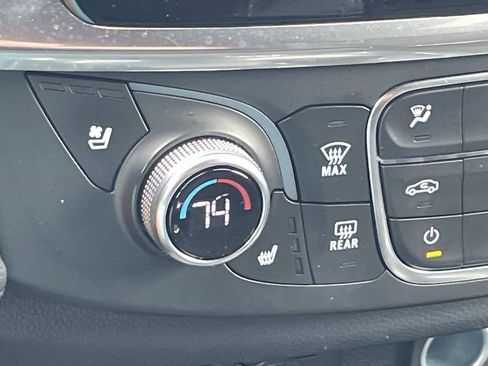 Used 2023 Chevrolet Traverse High Country image 30