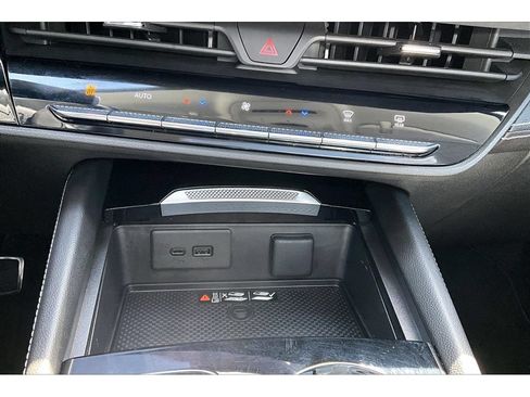 Used 2024 Buick Envision Sport Touring AWD/4WD image 33