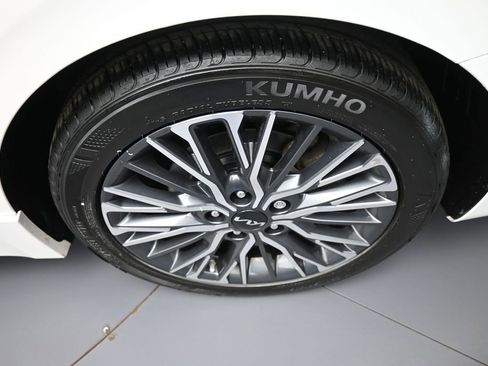 Certified 2023 Kia Forte GT-Line w/ GT-Line Premium Package FWD image 15
