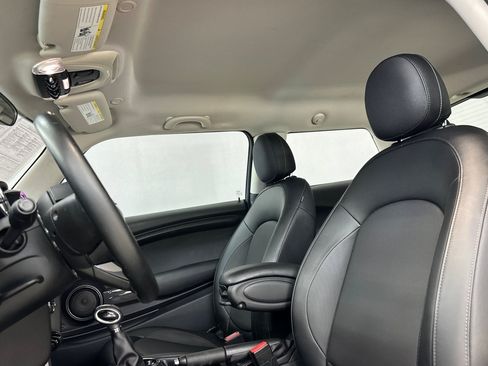 Used 2016 MINI Cooper 2-Door Hardtop FWD image 5