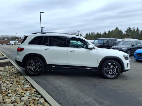 New 2026 Mercedes-Benz GLB 250 4MATIC image 7