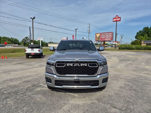 Used 2025 RAM 1500 Big Horn AWD/4WD image 8
