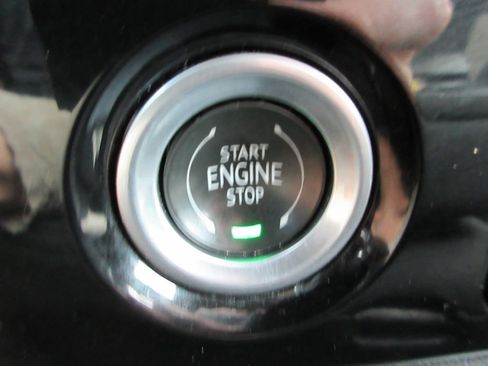 Certified 2023 Chevrolet Silverado 1500 LT AWD/4WD image 28