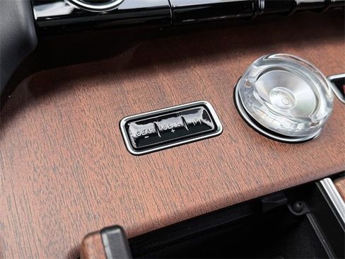 New 2025 Lincoln Navigator Black Label image 24