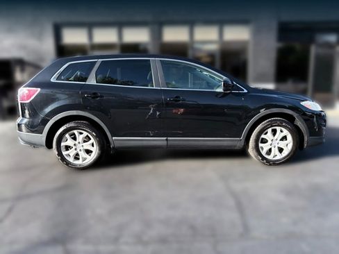 Used 2011 MAZDA CX-9 Touring w/ Moonroof & Bose Audio Pkg image 6