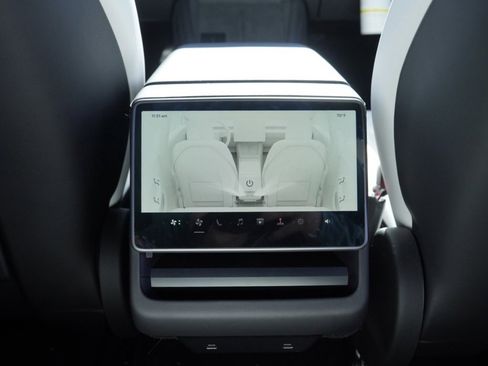 Used 2025 Tesla Model 3 Long Range image 16