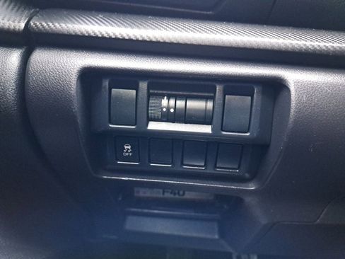 Used 2017 Subaru Impreza 2.0i image 31