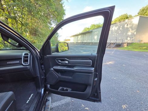 Used 2019 RAM 1500 Big Horn RWD image 27