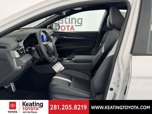 New 2026 Toyota Camry Hybrid image 5