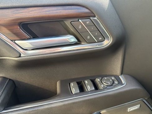 Used 2022 GMC Sierra 1500 SLT w/ SLT Premium Plus Package image 21