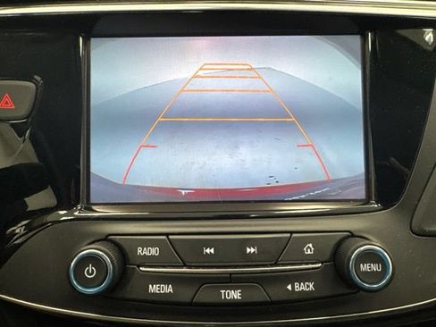 Used 2017 Buick Envision Essence FWD image 16