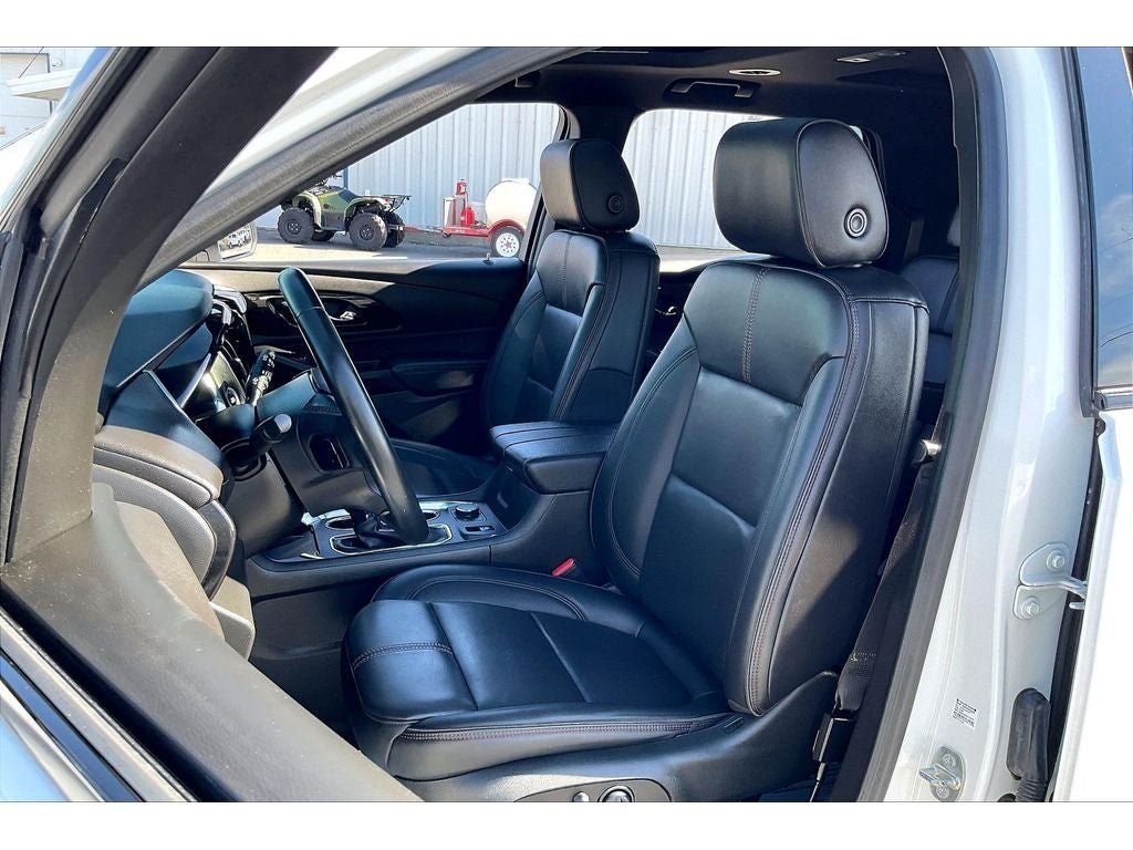 Used 2023 Chevrolet Traverse RS w/ LPO, Floor Liner Package AWD/4WD image 27