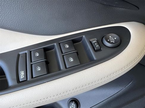 Used 2019 Buick Envision Premium image 14