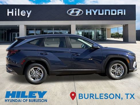 New 2026 Hyundai Tucson SE image 3