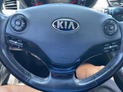 Used 2016 Kia K900 Luxury RWD image 54