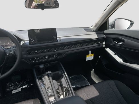 New 2025 Honda Accord SE image 17