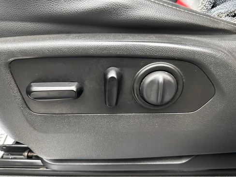 Used 2020 Chevrolet Silverado 2500 LTZ image 27