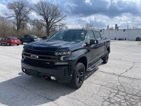 Used 2021 Chevrolet Silverado 1500 LT Trail Boss w/ Convenience Package II image 1