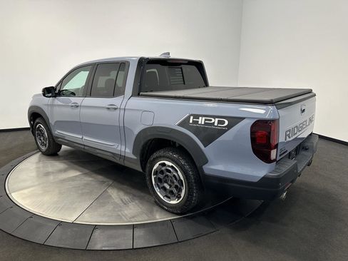 Certified 2024 Honda Ridgeline Black Edition image 5