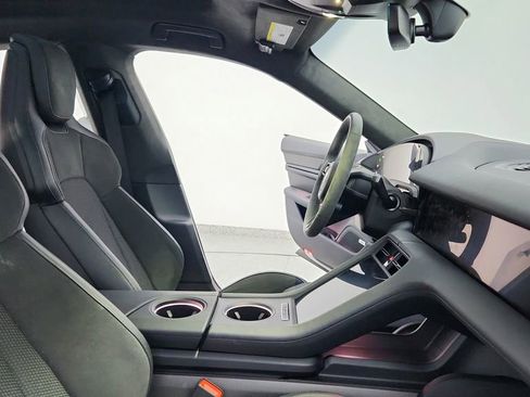 Used 2024 Porsche Taycan GTS image 26