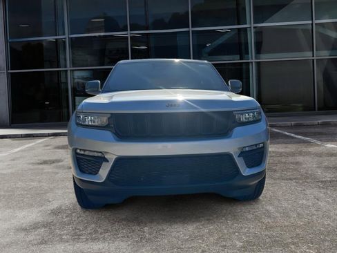 New 2025 Jeep Grand Cherokee Limited image 2