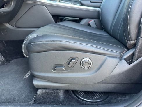 Used 2024 Genesis GV80 2.5T image 6