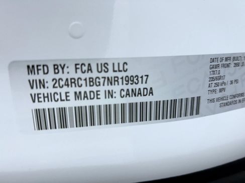 Used 2022 Chrysler Pacifica Touring-L FWD image 24