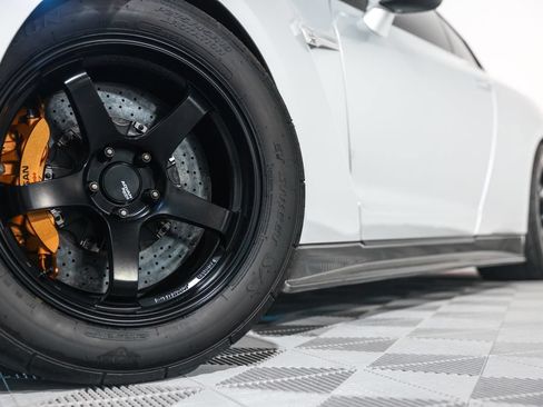 Used 2015 Nissan GT-R Black Edition AWD/4WD image 12