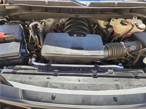 Certified 2024 Chevrolet Suburban High Country image 30