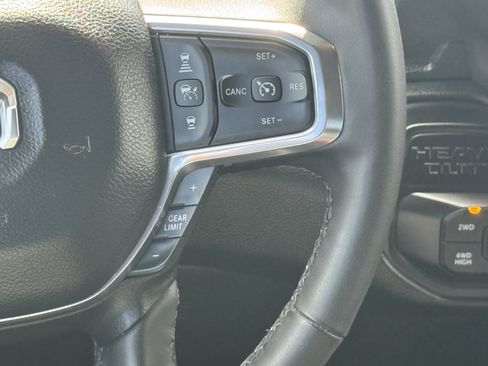 Used 2025 RAM 2500 Laramie AWD/4WD image 14